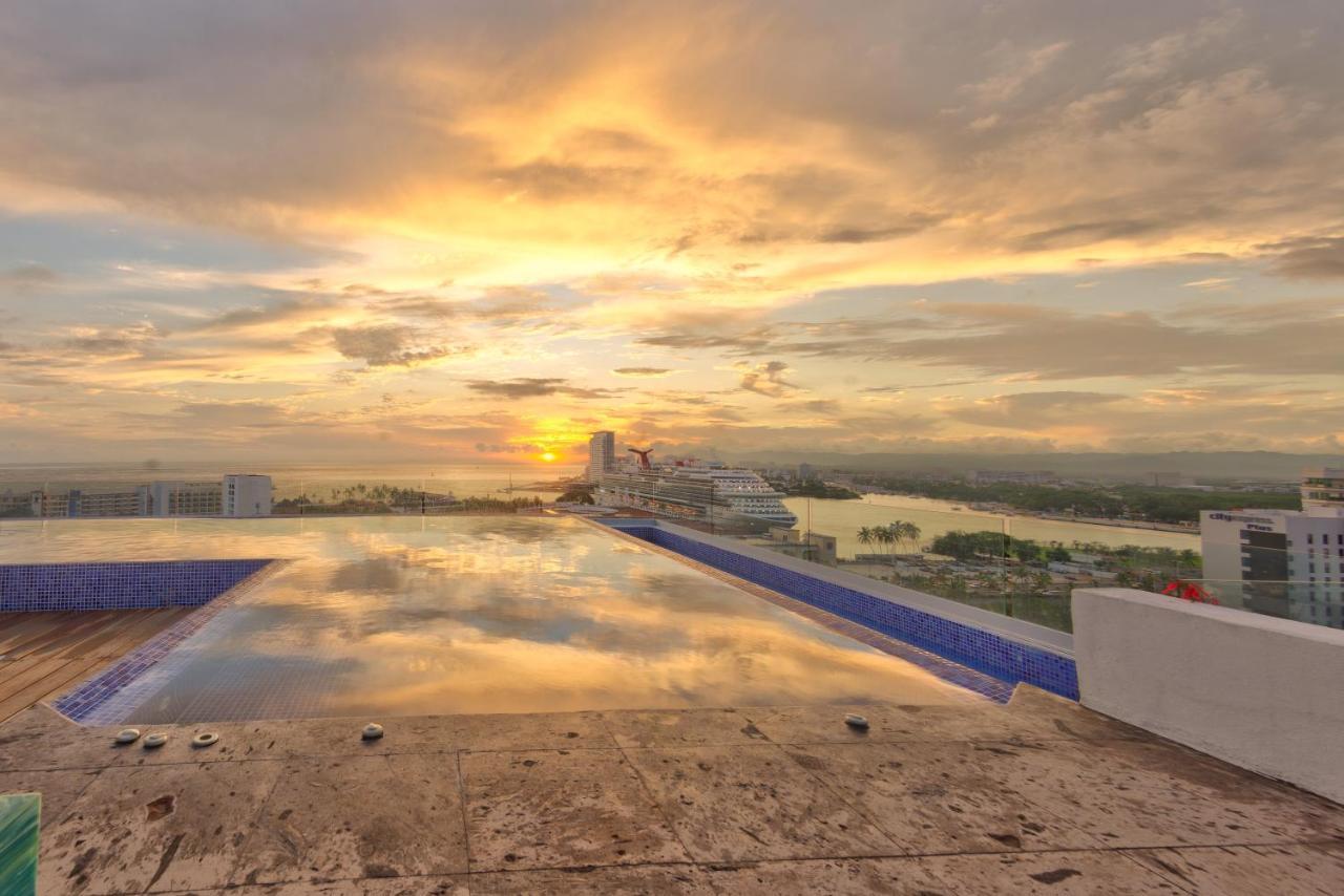 ¡Hermoso Condo Con Espectacular Vista A La Bahia!! Пуэрто-Вальярта Экстерьер фото